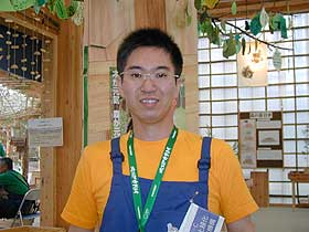 野尻智周さん