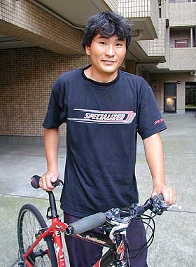 安東浩正さん