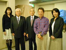 出演者勢揃いの記念写真
