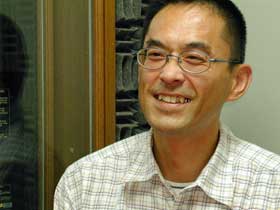山崎哲秀さん