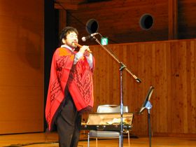 ケーナ奏者の長岡竜介さんファミリー