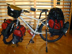 松尾由香さんが旅で使った自転車の写真 松尾由香さんが旅で使った自転車