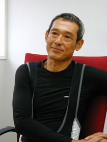 鶴見辰吾さん