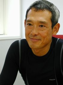 鶴見辰吾さん